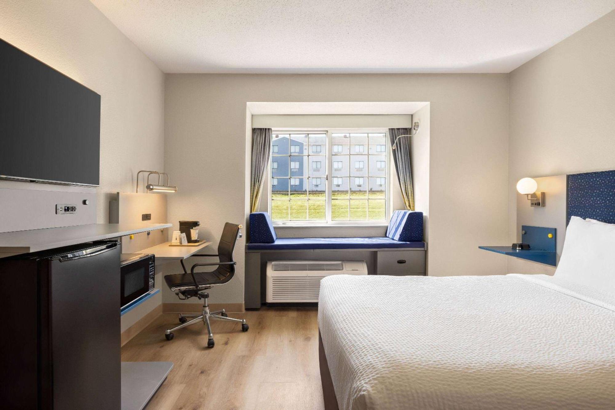 Microtel Inn & Suites By Wyndham New Ulm מראה חיצוני תמונה