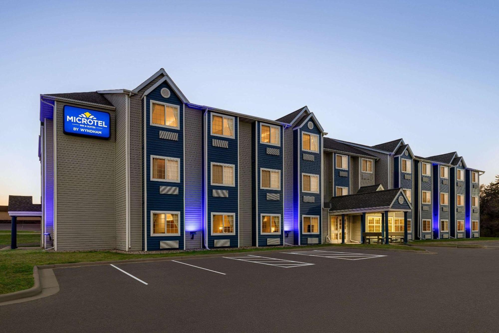 Microtel Inn & Suites By Wyndham New Ulm מראה חיצוני תמונה